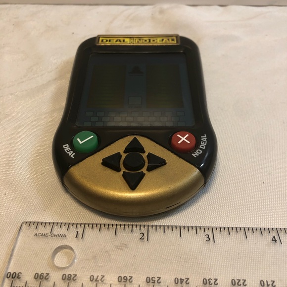 Deal Or No Deal Electronic Handheld Video Game By Endemol (2006) [TESTED] - Picture 3 of 10